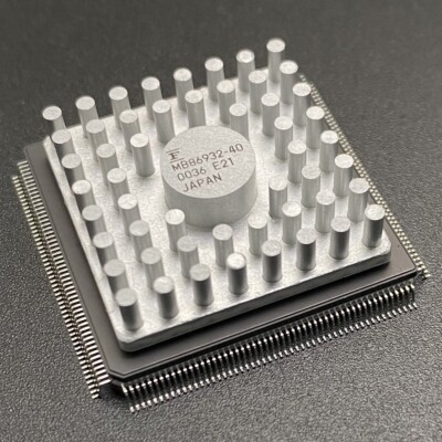 Fujitsu MB86932-40 CPU 32-Bit 40MHz RISC Embedded Processor Sparc Microprocessor