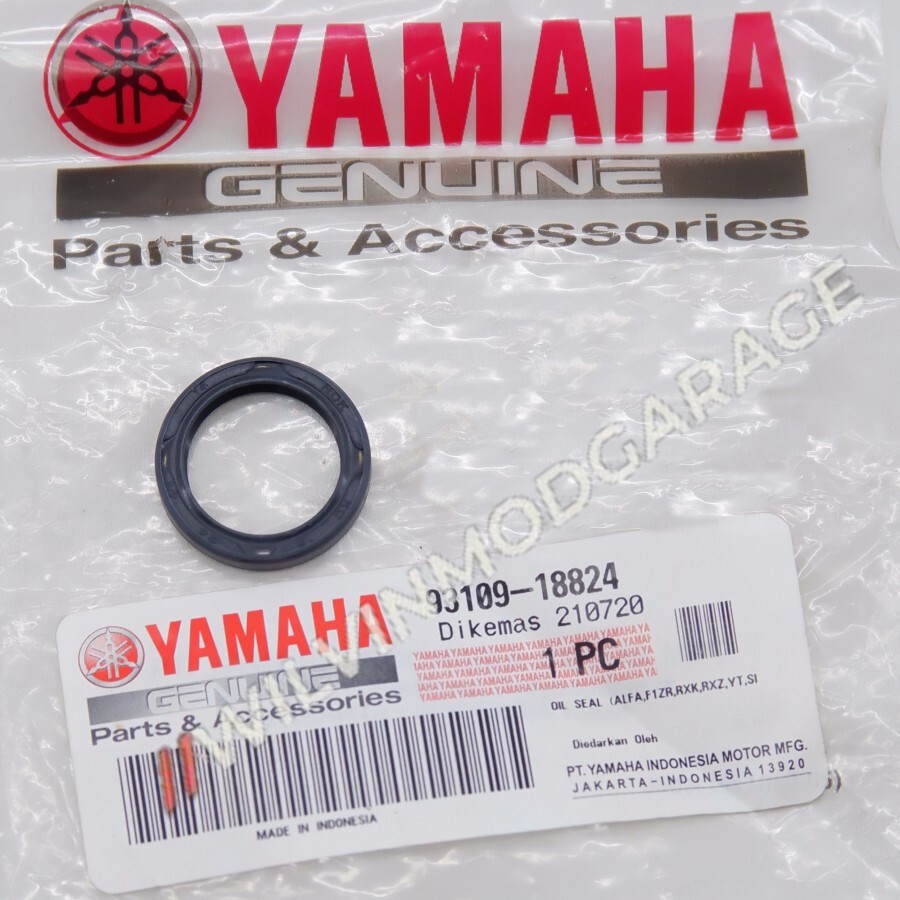 Genuine Parts Yamaha RX-King 135 RXS YT115 Swing Arm Rubber Oil Seal 93109-18824