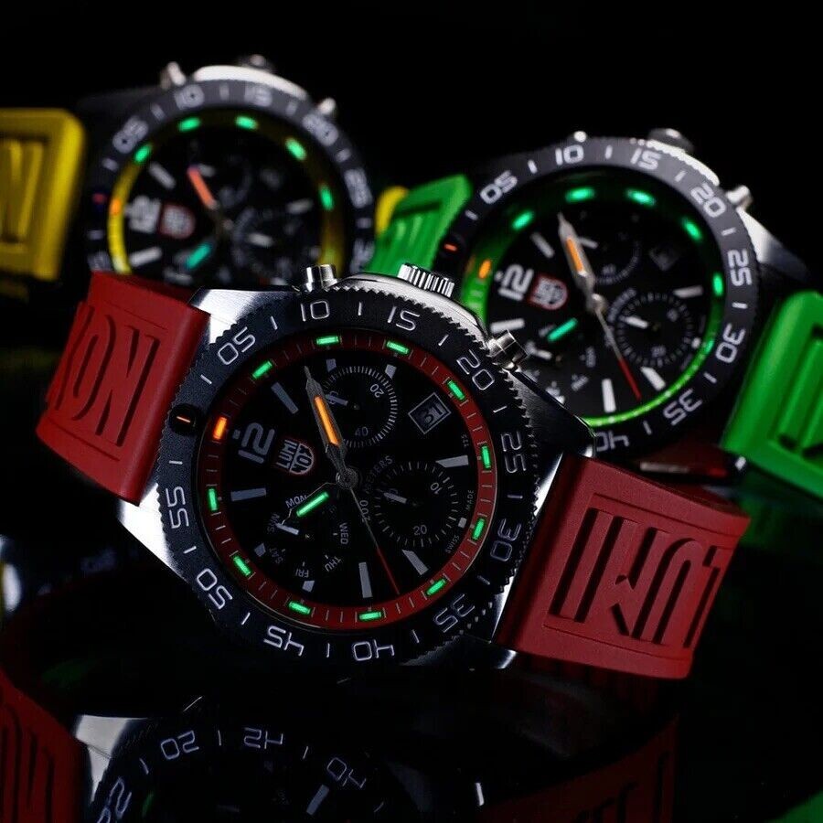 Pre-owned Luminox Pacific Diver Xs.3155 Chrono 44mm Red Rubber Steel Men's Swiss Watch