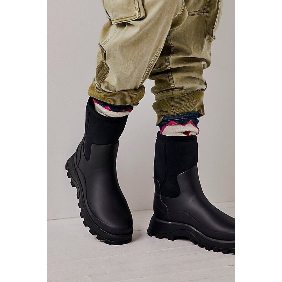 ブーツその他 HUNTER WOMEN Intrepid Reflective Camo Short  Boots Black Amazon.com | Hunter Intrepid Short Faux Fur Snow Boot Black