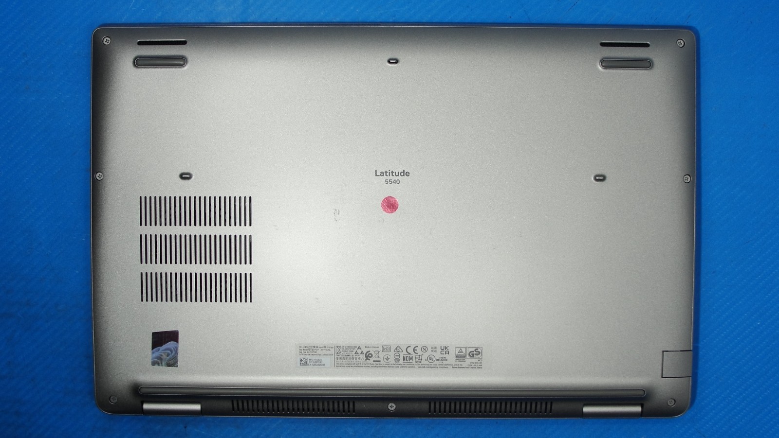 Dell Latitude 5540 Touch i7-1365U 32GB 512GB SSD Win11 Pro - Thumbnail 4