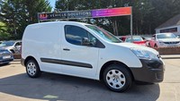 2017 Peugeot Partner 850 1.6 BlueHDi 100 Professional Van [non SS] PANEL VAN Die