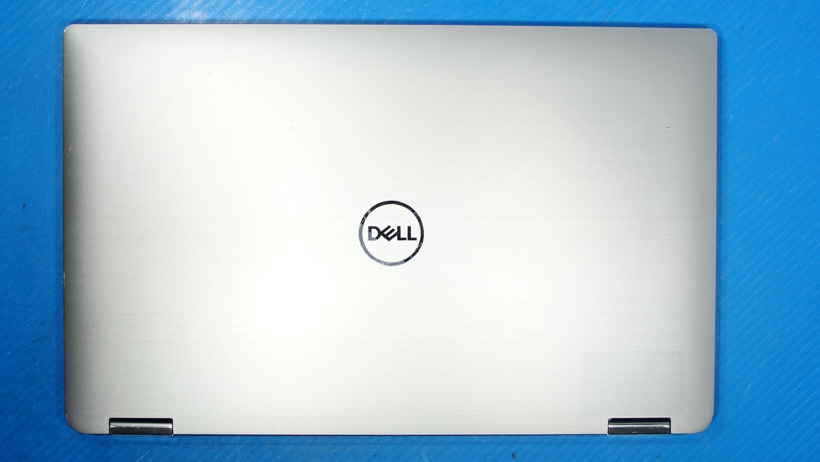 Dell Latitude 9410 2-in-1 14" Touch i7-10610U 16GB 256GB Win 11 Pro - Thumbnail 3