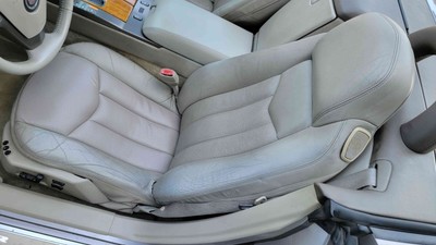 image 4 of interior