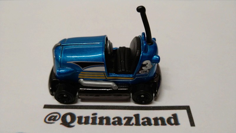 Hot Wheels Bump Around 2013-145  (A12)