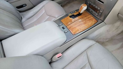 image 8 of interior