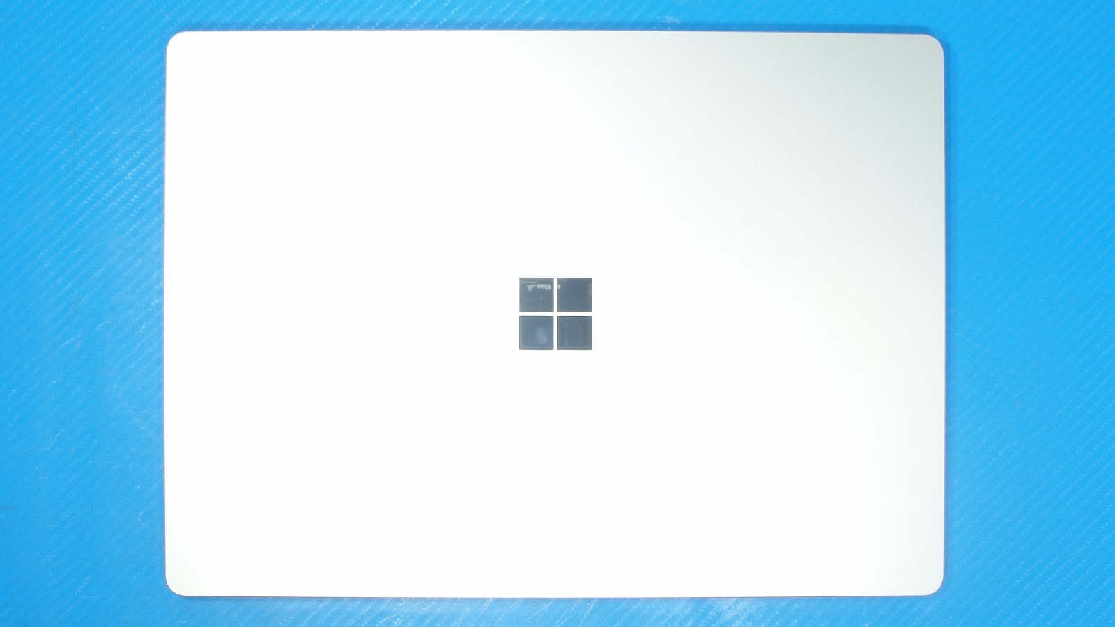 Microsoft Surface Laptop 4 13.5" Touch i5-1145G7 8GB RAM 256GB SSD Win 11 Pro - Thumbnail 3