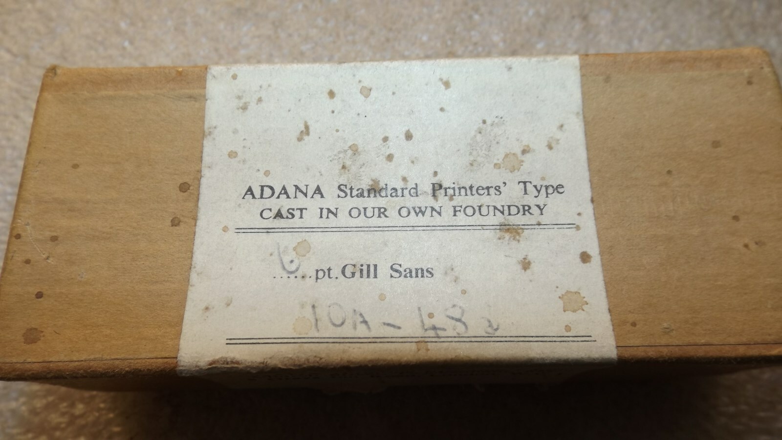 Printer Type Sets Small & Large Letter (P)