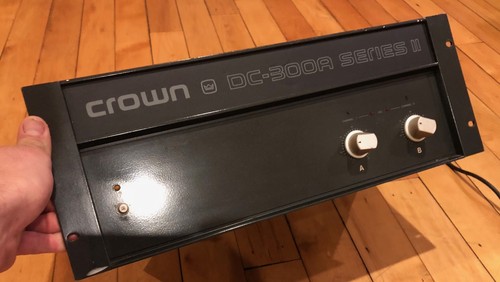 CROWN DC-300A Series II 175 Watt RMS Stereo Power Amplifier