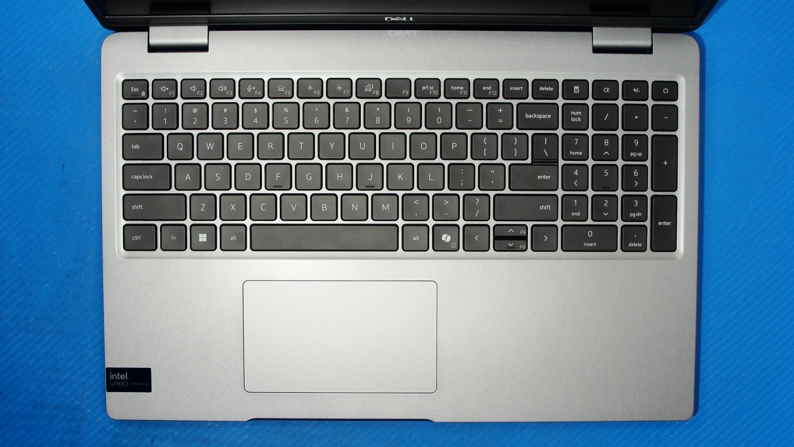 Dell Latitude 5550 Ultra 7 165H 32GB 512GB 15.6" FHD Touch W11P WTY09/28+100W PA - Thumbnail 3