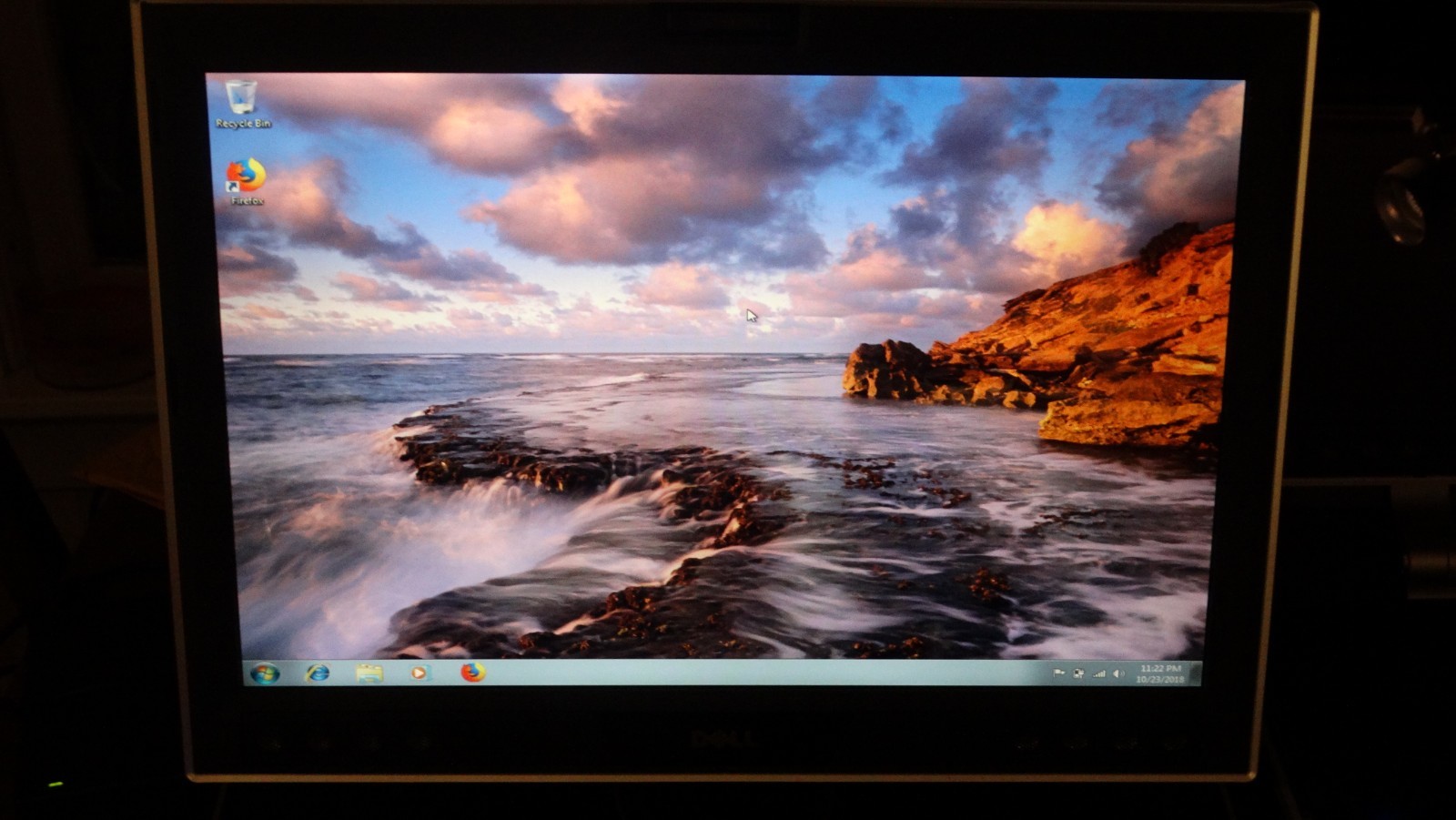 Dell XPS M2010 640gb --Win7Pro --3gb Ram --Intel Core 2 Duo 2.33ghz