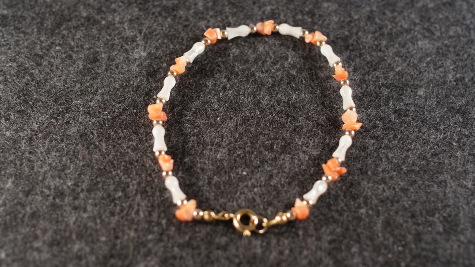Vintage Pink Coral Mother of Pearl Shell Beads Bracelet Pink Golden 8
