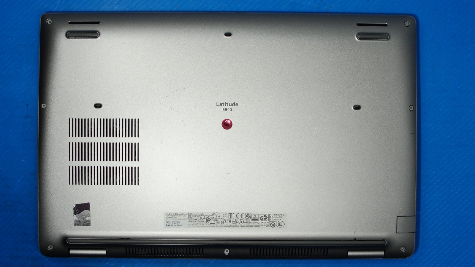 Dell Latitude 5540 15.6" Touch i7-1365U 32GB 512GB SSD Win11 Pro - Thumbnail 5