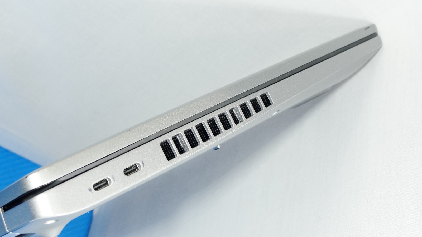 Dell Latitude 5520 i7-1165G7 16GB 512GB SSD 15.6" FHD Touch W11 Pro+100W Dell PA - Thumbnail 13