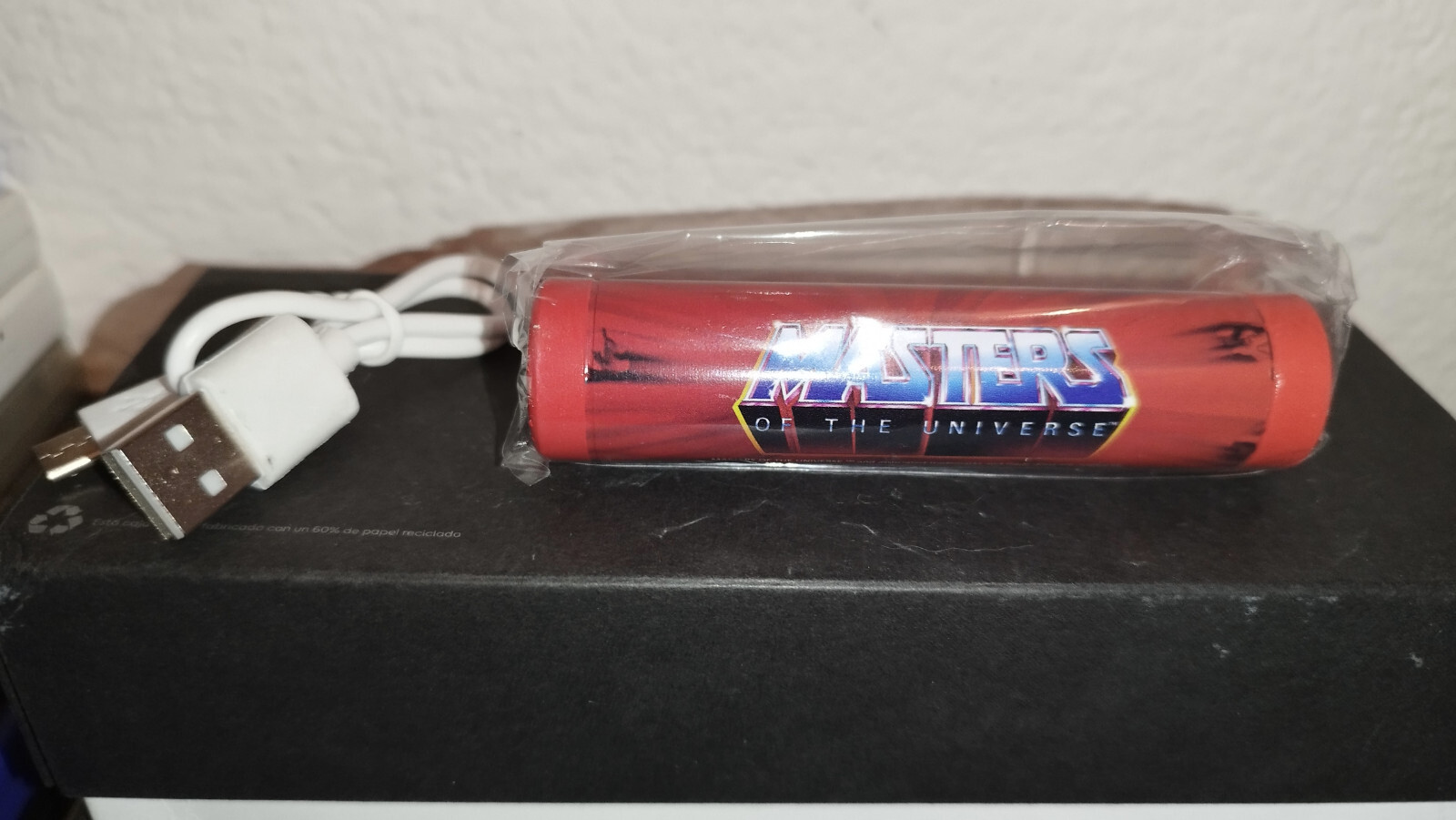 Batterie De Secours Power Bank - Thème Maître De L'Univers (MOTU) He-Man / Skeletor - Câble USB - Neuf