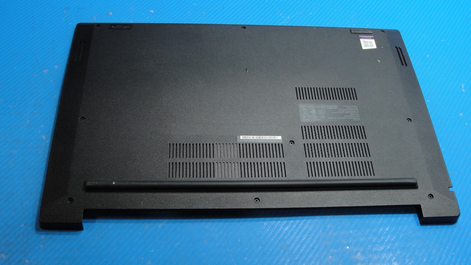 Lenovo ThinkPad E590 15.6" Genuine Bottom Case Base Cover AP1AJ000100