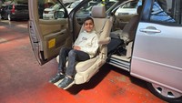 2010 Toyota Raum 1.5 Auto lift mobility chair Petrol Automatic