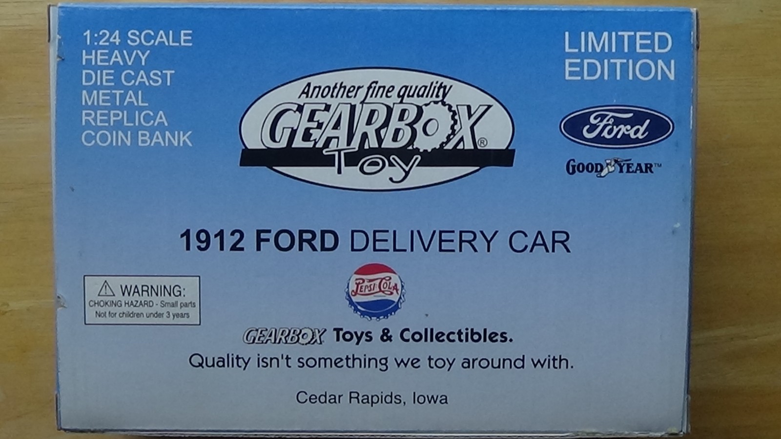 Gearbox Pepsi Cola Keystone Cops 1912 Ford Del. Car Locking Bank LE NEW in Box