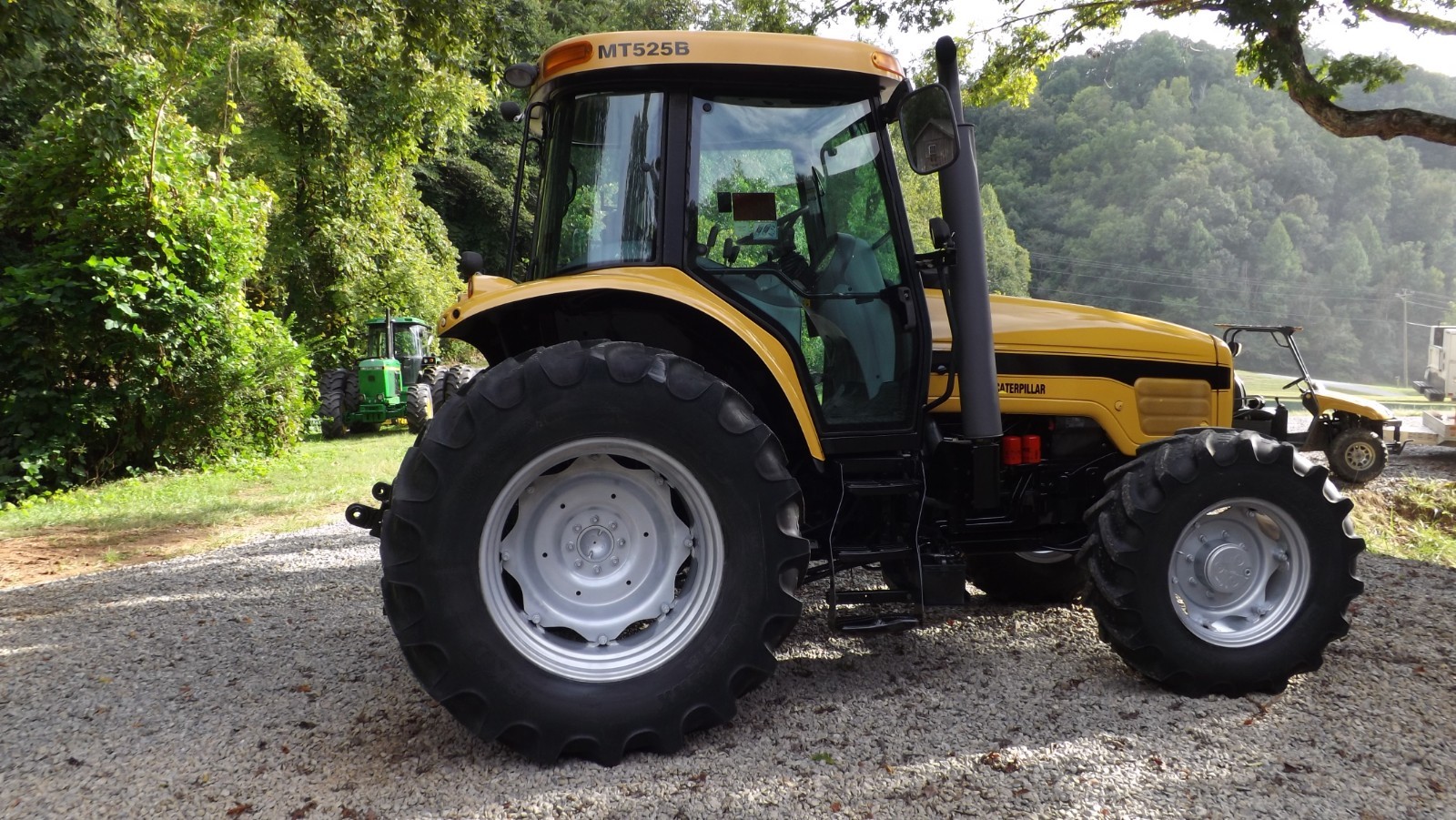 05 CHALLENGER  MT525B Tractor   CAT Dsl   3 Remotes FWD