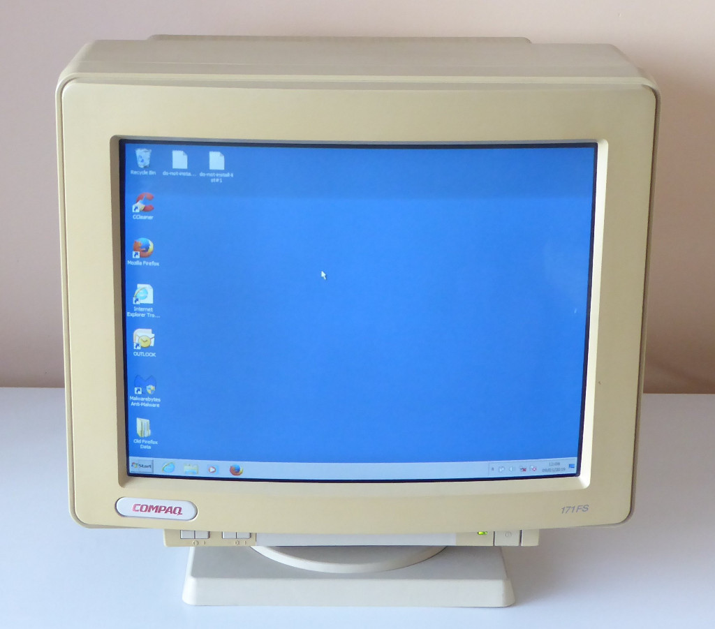 Old Gaming Monitor at Mary Lockridge blog