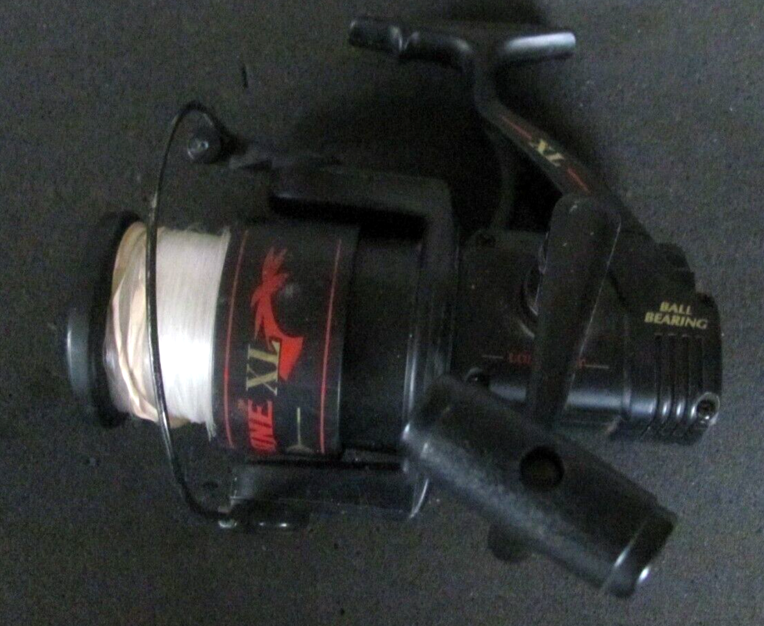 Vintage fishing reel~Hurricane XL 70 Saltwater~with line~exc working condition