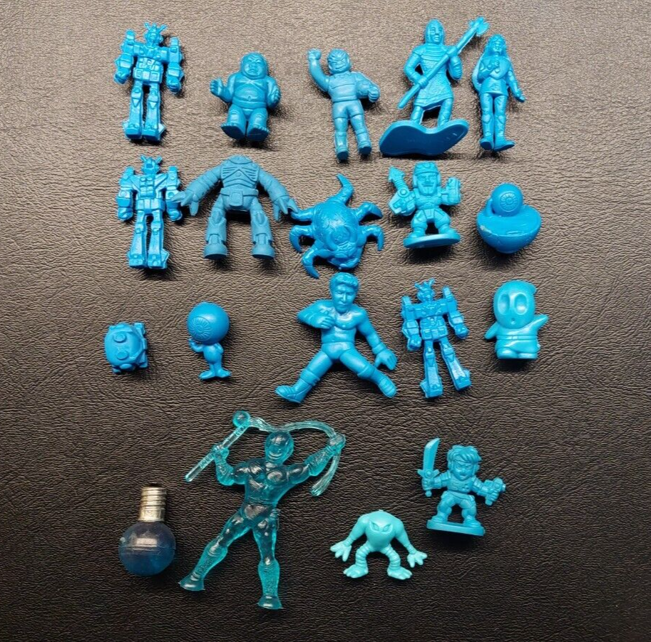 帆船モデル ガラス瓶入り 黒と黄色の迷彩 Mixed Lot of 19 Various Vintage Japanese Keshi Rubber Mini
