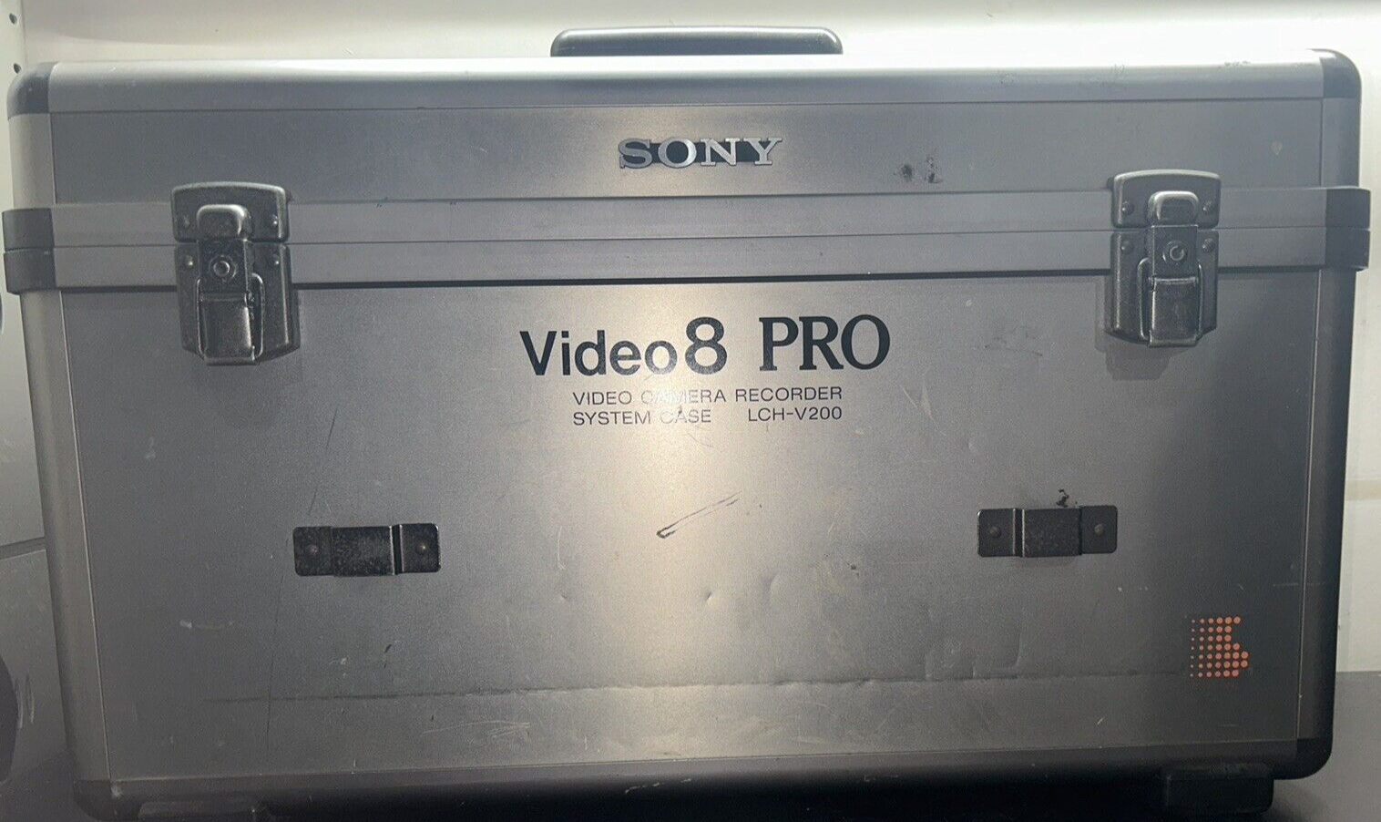 Sony Video 8 Pro Video Camera Recorder System LCH-V200 CCD