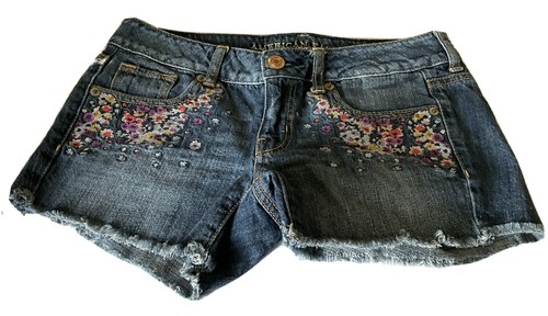 AMERICAN EAGLE DENIM EMBROIDERED SHORTS,FRAYED HEM,100
