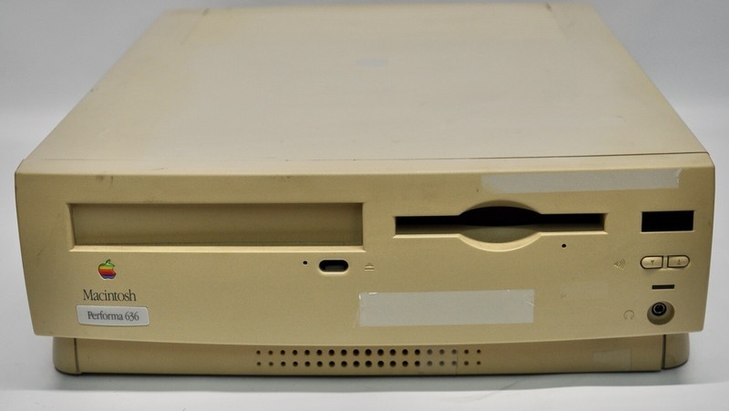 Vintage Mac Computer: Performa 636 - 12MB - 250MB HD 8.0 OS