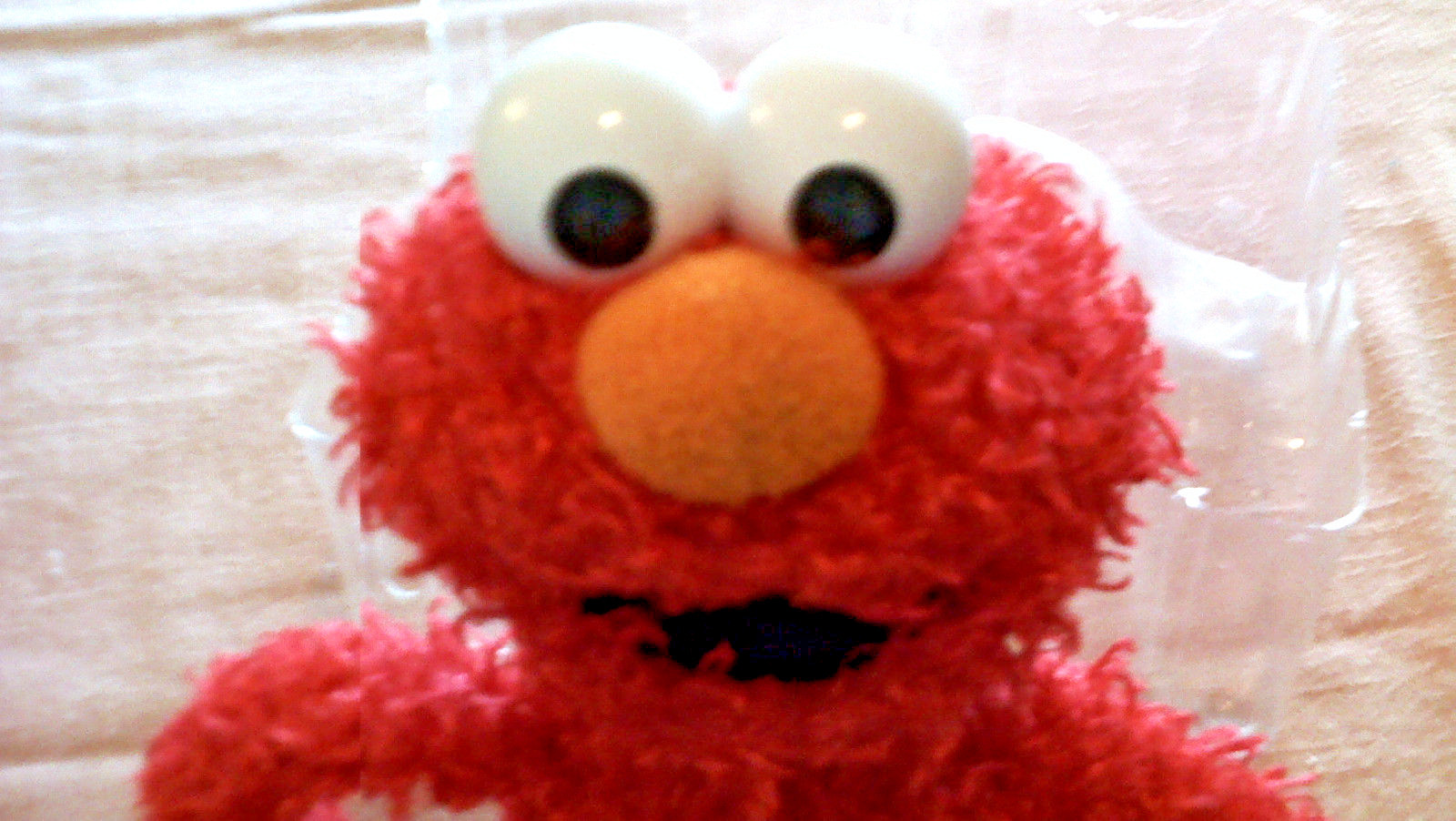 Elmo Plush Toy by Fisher Price Huggable and Soft  2008  16