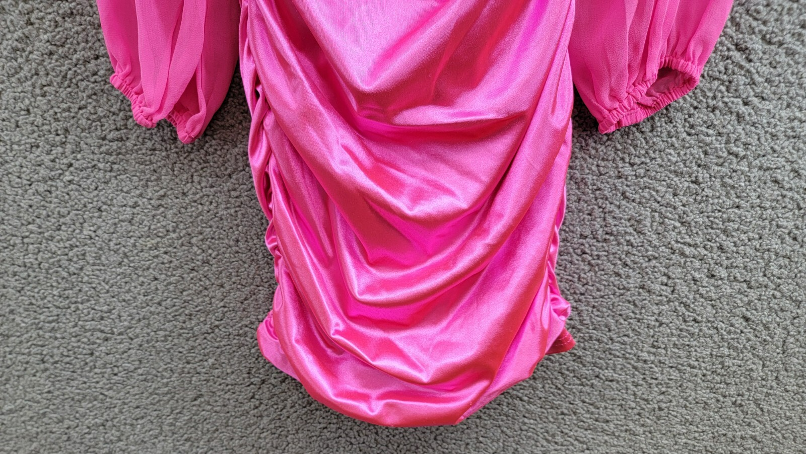 With Jules Long-Sleeve Ruched Dress Girls' XL Bright Pink Straight Neck Pullover - Picture 4 of 16