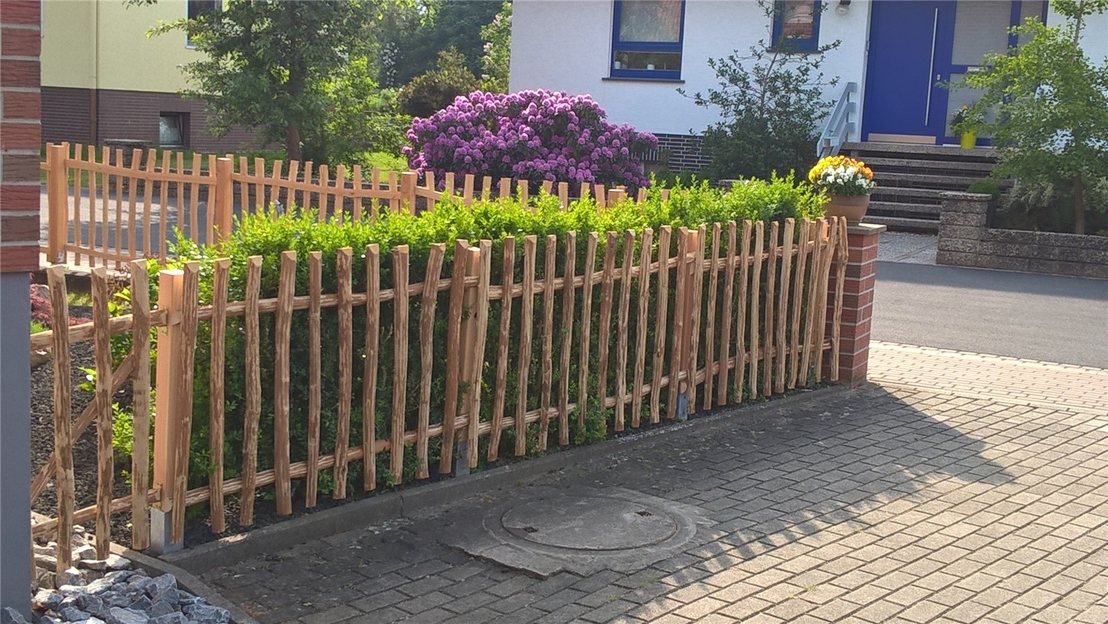 Gartenzaun Set  Staketen Holz Friesen Jäger Latten Natur Zaun Haselnuss Kastanie