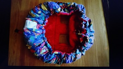 FLOPPY SEAT Shopping Cart & High Chair Liner Stores in Attached Pouch Colorful