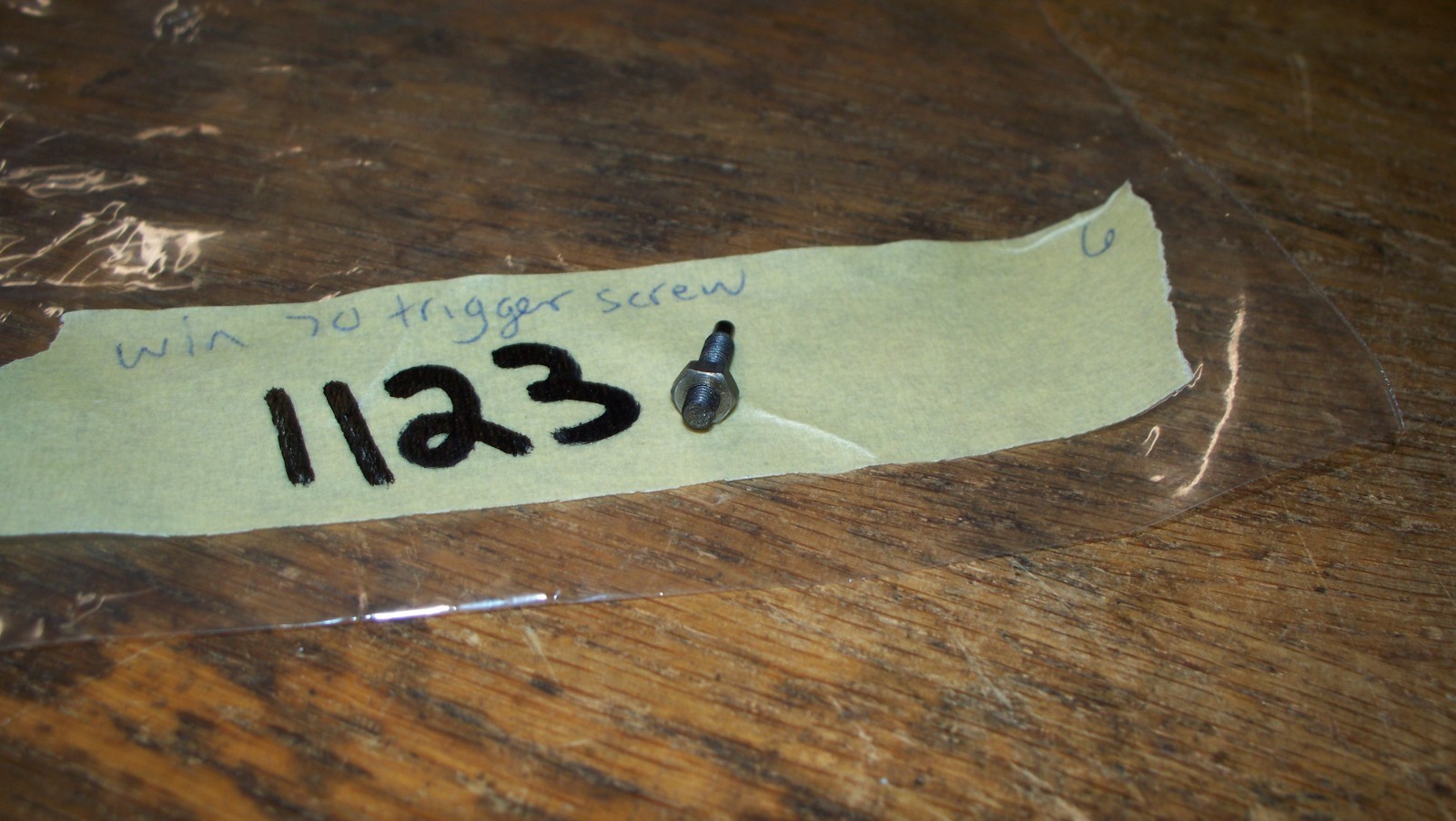 Winchester, model 70, trigger screw