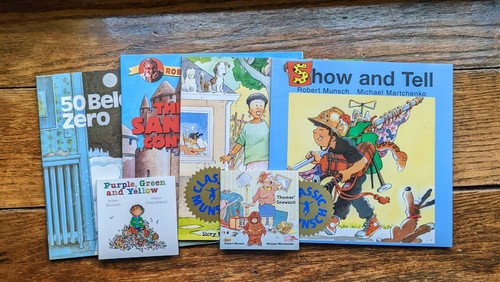 新品。海外購入]23冊セットRobert Munschシリーズ 23 Book Set collection of Robert Munsch for children