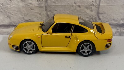 *BRAND NEW* Welly 1:24 Diecast Car Porsche 959 Yellow