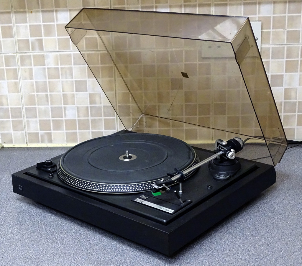 DUAL 505 SEMI AUTOMATIC BELT DRIVE TURNTABLE A DESIGN CLASSIC ! in
