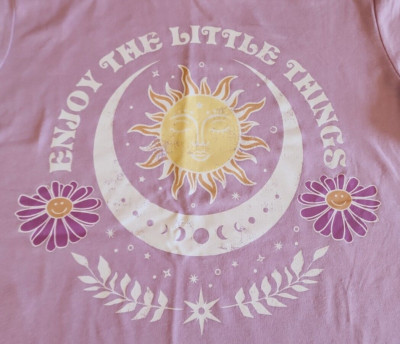 Novelty Tshirt Womens Enjoy The Little Things Clothing Tee  Size M Uplifting