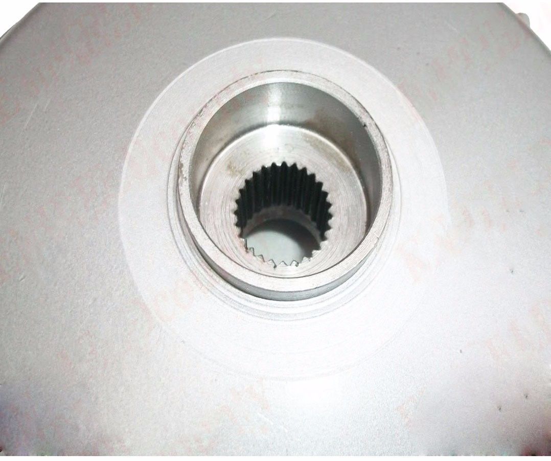Vespa VBB Rear Wheel Brake Drum Hub With Studs 