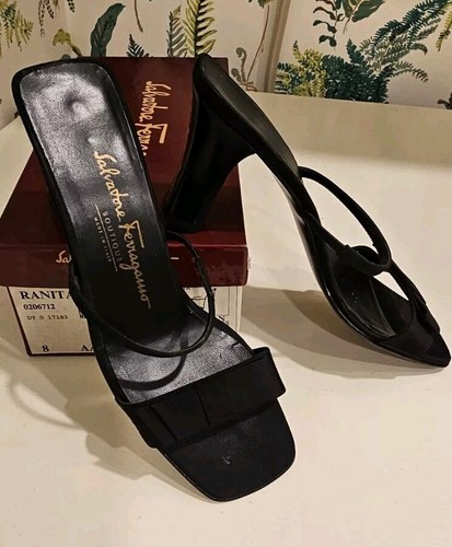 【関税&送料込】Salvatore Ferragamo Black Satin Sandals FERRAGAMO Salvatore Ferragamo Woman Black Satin Sandals
