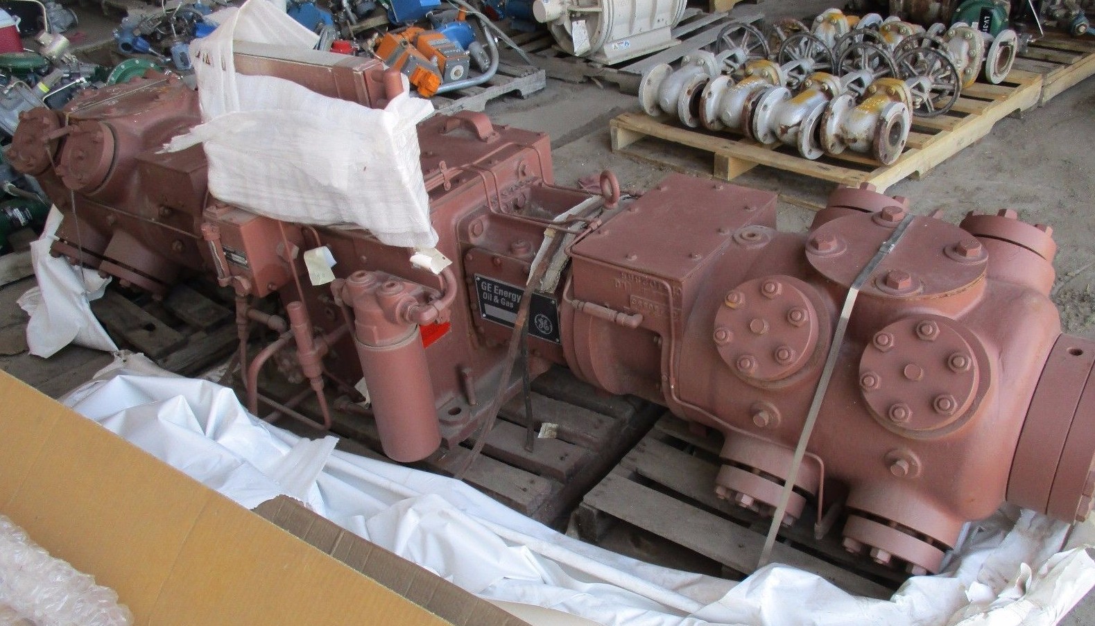 GE Gemini A352 Reciprocating Natural Gas Compressor, dual stage