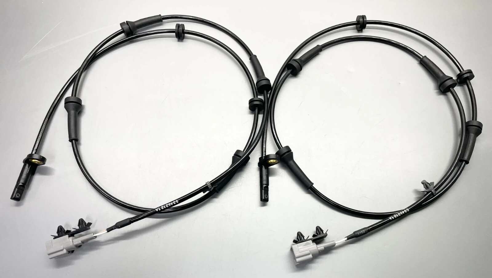 Genuine Nissan R35 GT-R Front ABS Wheel Speed Sensor Set of