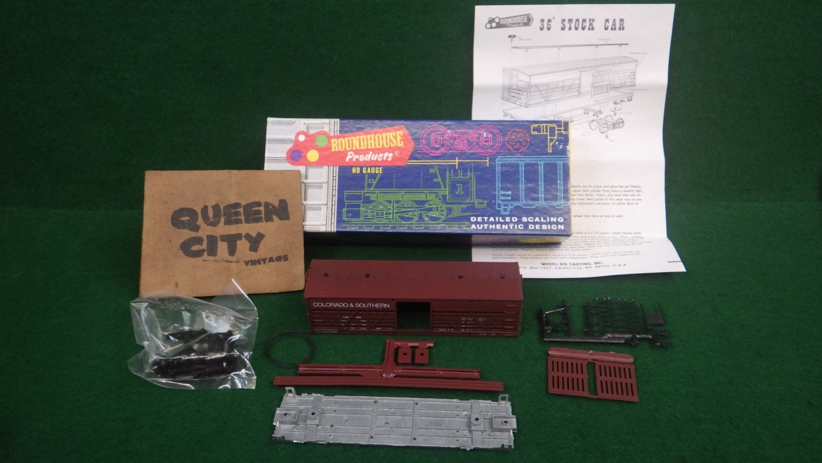 NIB Roundhouse Colorado & Southern old time stock car 3269 HO scale Unbuilt