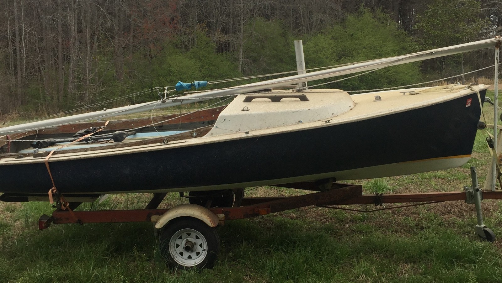 1965 O'Day Daysailer 16' 9" Sailboat & Trailer - North Carolina