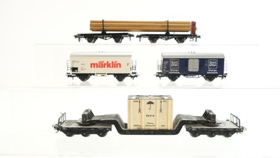Märklin/u.a. H0 Konvolut Kühlwagen/ Drehschemelwagen/ Tieflade-Schwertransportwa