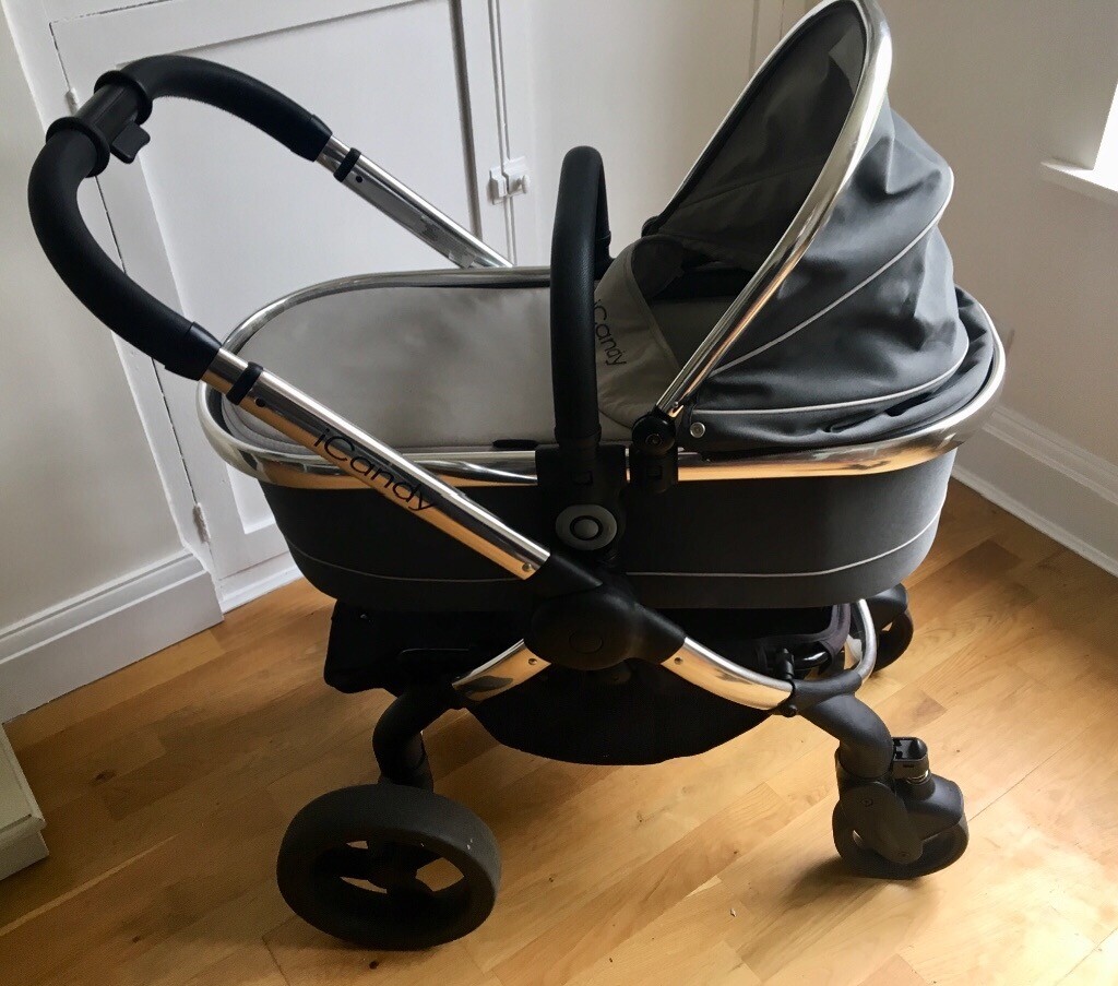 iCandy Peach pram with all the accessories including carrycot in