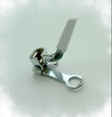 FREE MOTION * DARNING * QUILTING FOOT *** All BRANDS of LOW SHANK MODELS