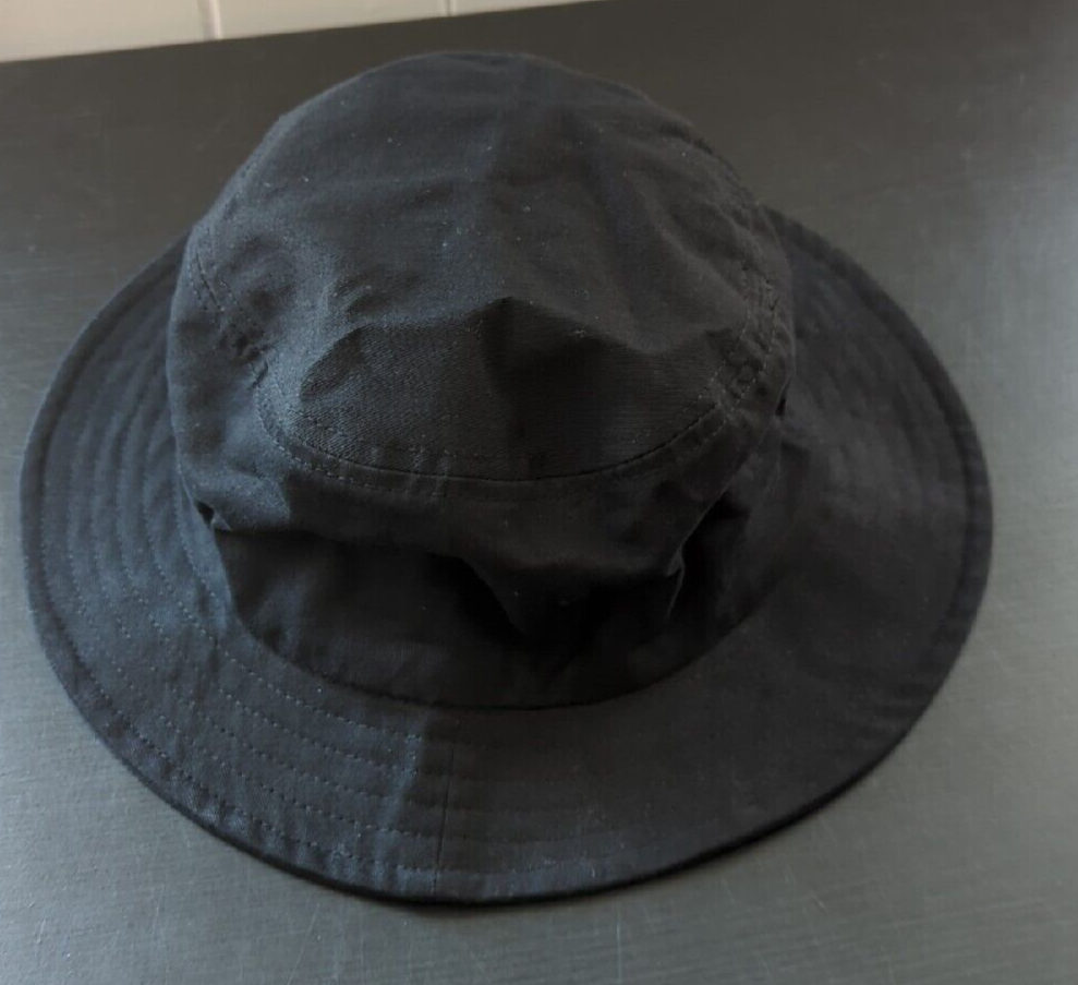 Urban Outfitters Size Small Black Bucket Hat
