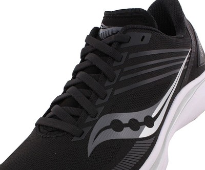 

Женские кроссовки Saucony Kinvara 12, черный/серебристый, 6,5 B Medium US, Black/silver