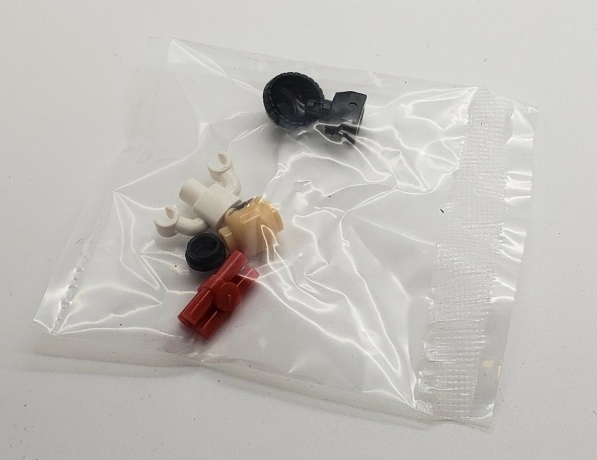 Kre-o Kreo Mini figure Cityville Invasion Billy Bandit of Constructin Site Smash